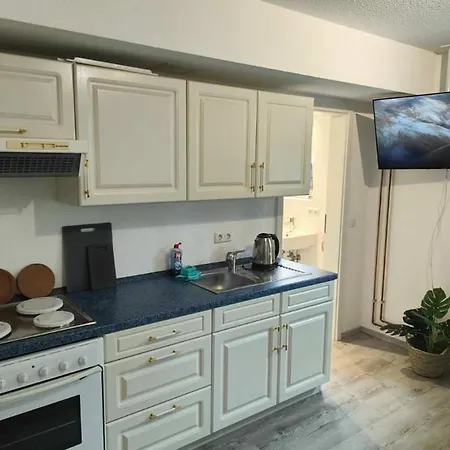 With Garden In Appartement Hainburg