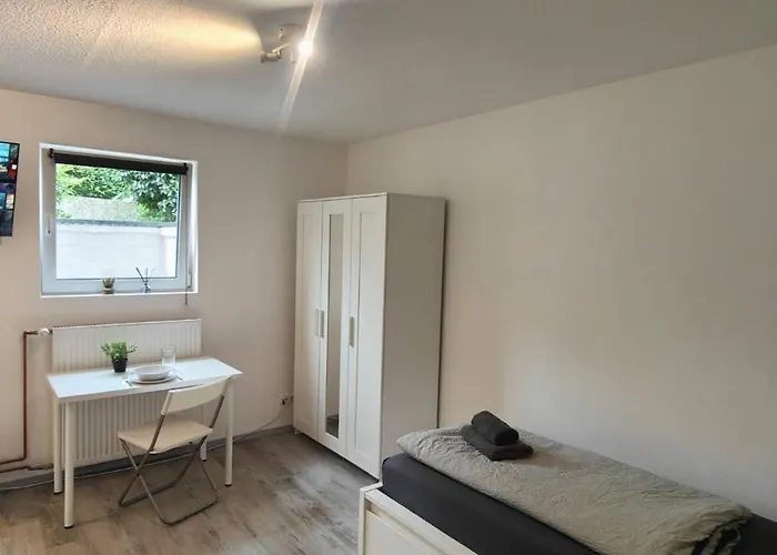 公寓 With Garden In Hainburg